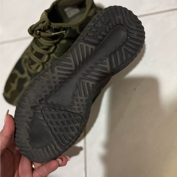 Adidas Green Camouflage Sneakers with Black Sole - Picture 2 of 4